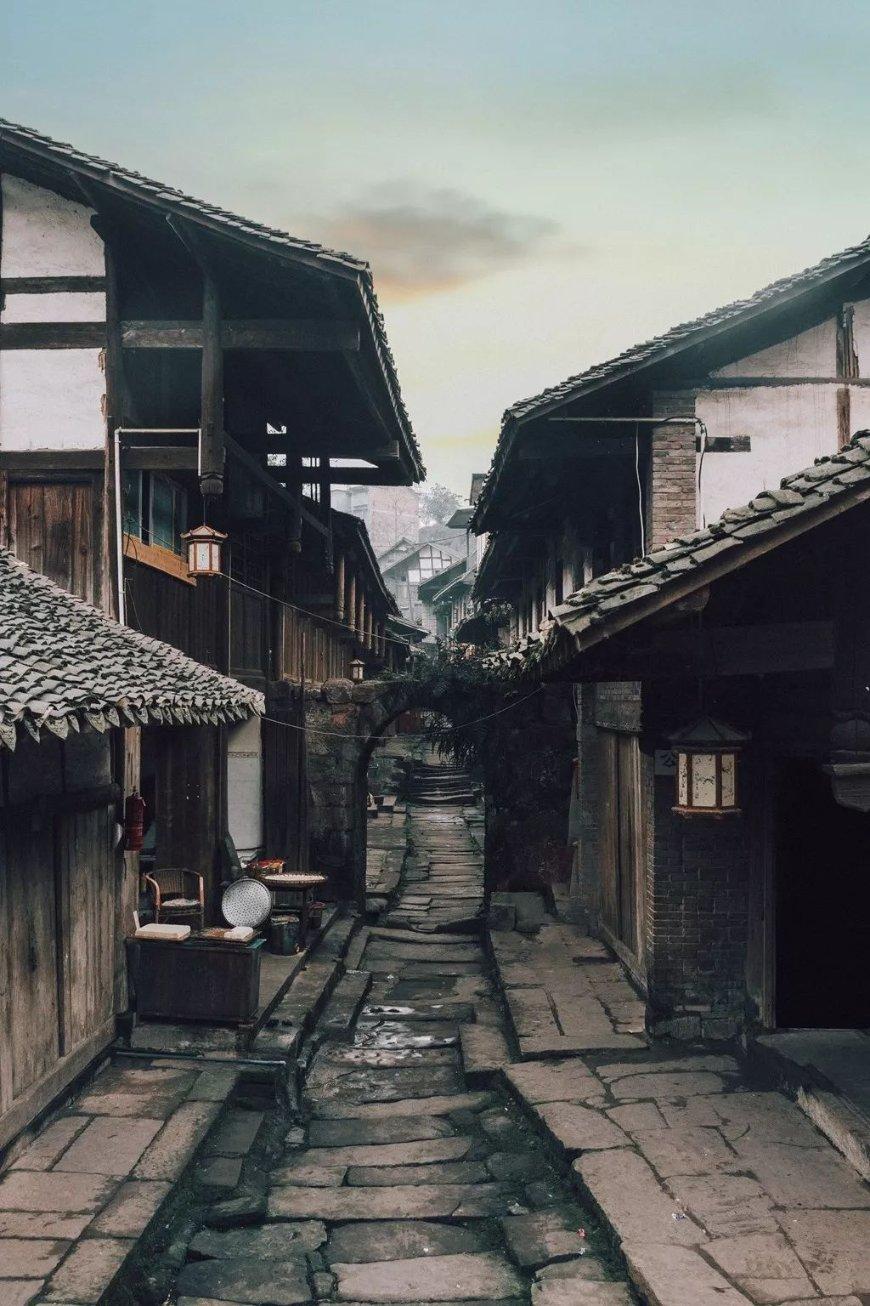 逃出昏暗的地下室